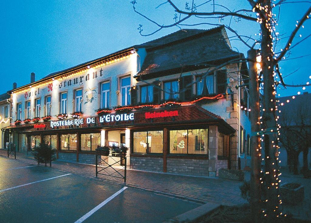 Logis Hotel Restaurant Hostellerie De L'Etoile Wasselonne Экстерьер фото